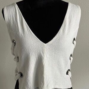 UO Silence + Noise Cropped Tank Large